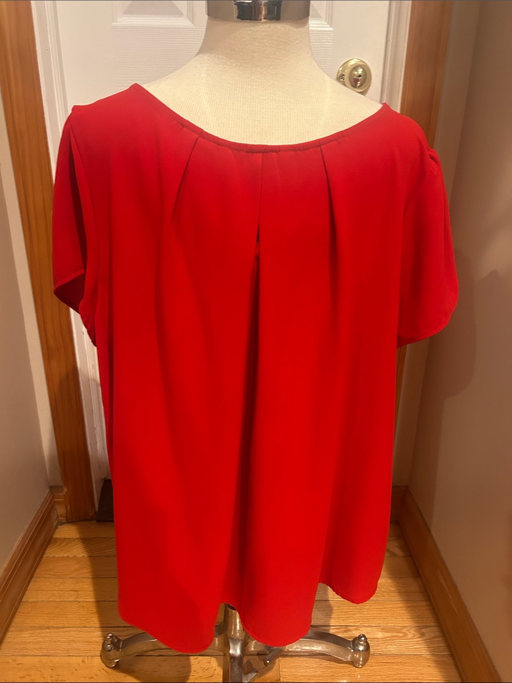 SHEIN Red Pleated Short-Sleeve Blouse